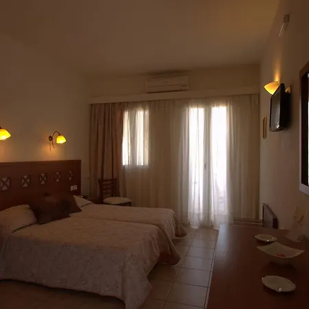 Summer Time - Tinos 3*