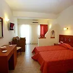 Summer Time - 3* Agios Sostis (Tinos)